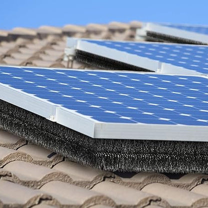 Chenille de gouttière 400 cm x Ø10 cm – Protection efficace contre les feuilles, les martres et les oiseaux pour votre gouttière ou installation solaire.